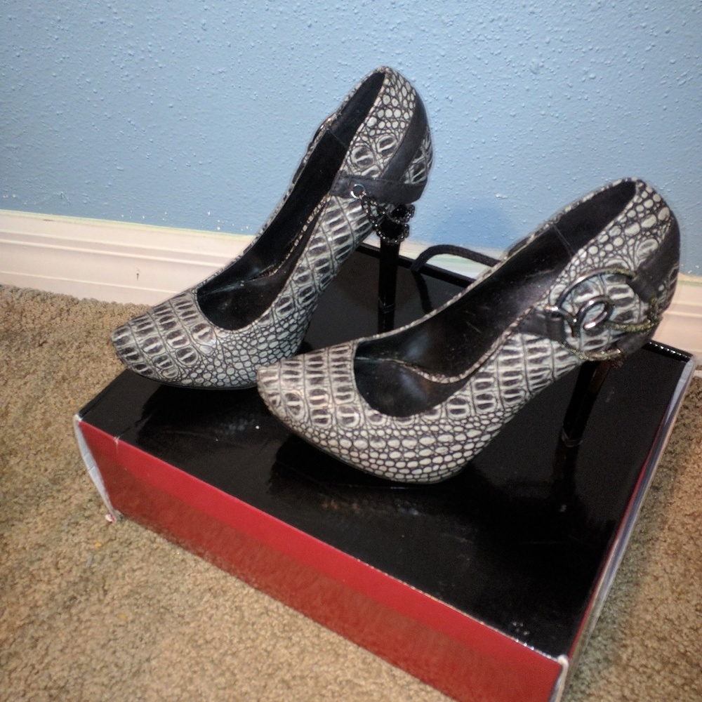 Grey heels